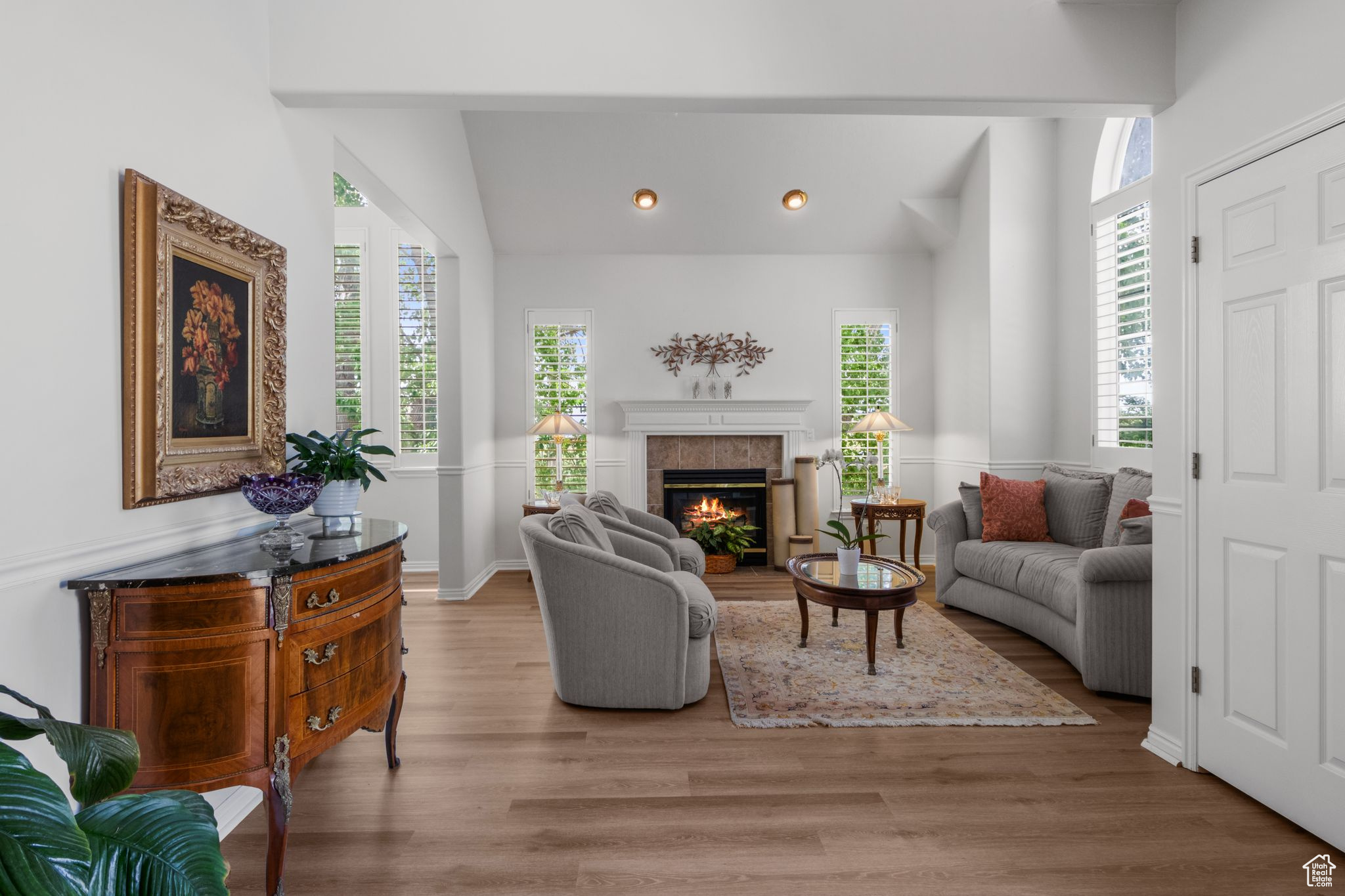 Draper, Utah, 84020, United States, 5 Bedrooms Bedrooms, ,3 BathroomsBathrooms,Residential,For Sale,1828225