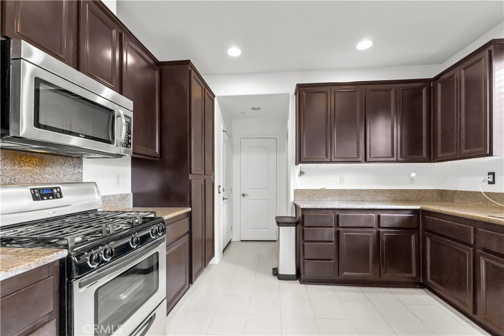 Grand Terrace, California, 92313, United States, 3 Bedrooms Bedrooms, ,3 BathroomsBathrooms,Residential,For Sale,1974022