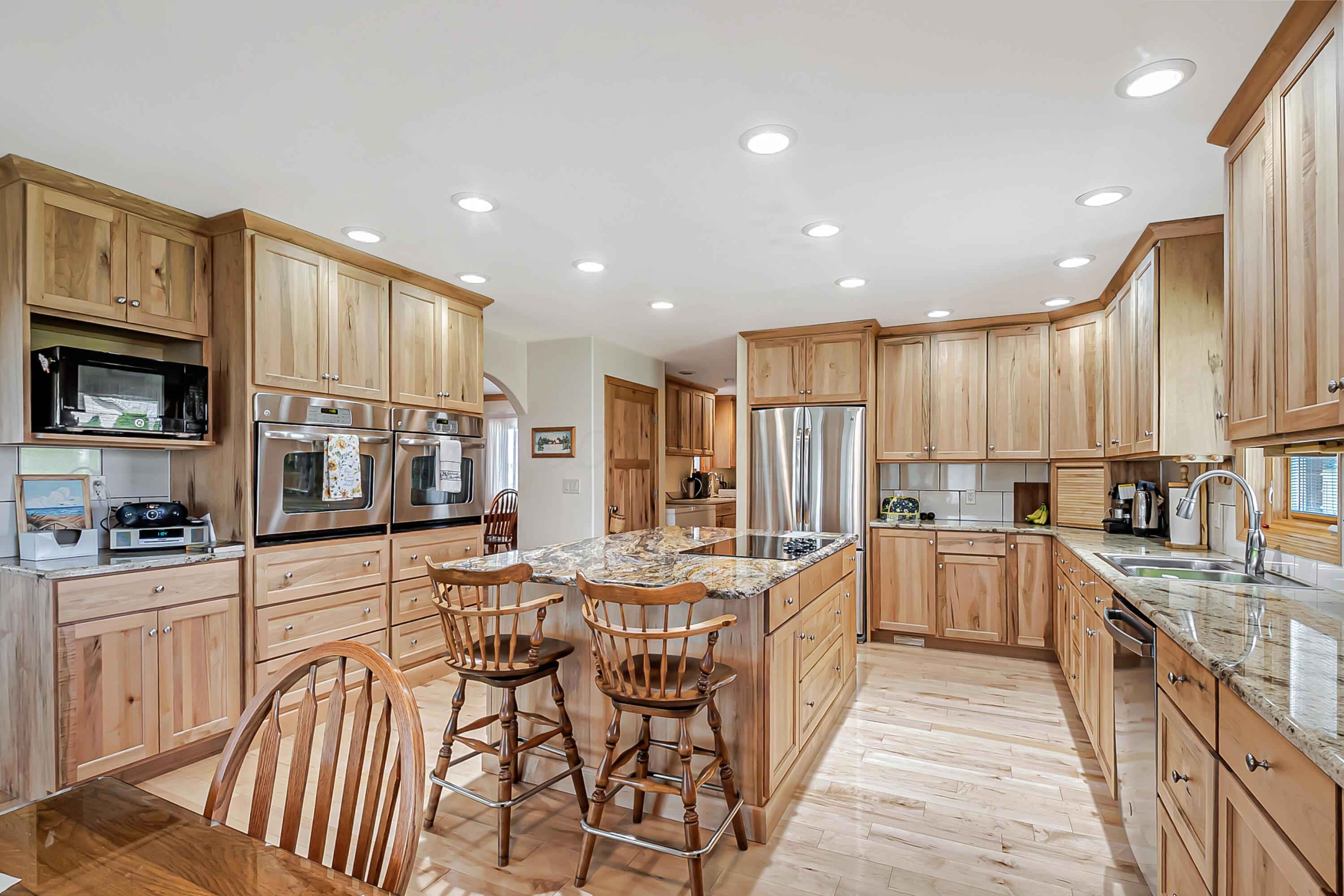 Zanesville, Ohio, 43701, United States, 4 Bedrooms Bedrooms, ,3 BathroomsBathrooms,Residential,For Sale,1766753