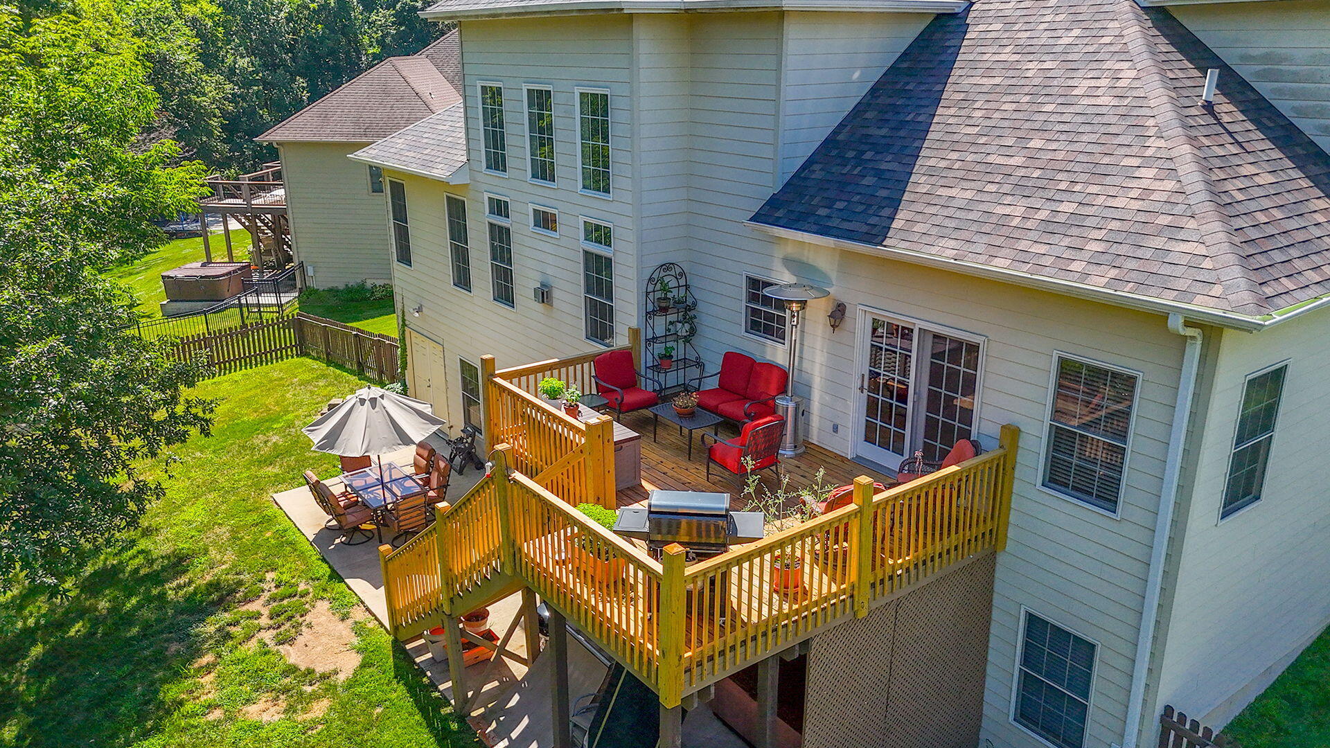 COLUMBIA, Missouri, 65203, United States, 5 Bedrooms Bedrooms, ,4 BathroomsBathrooms,Residential,For Sale,1983136