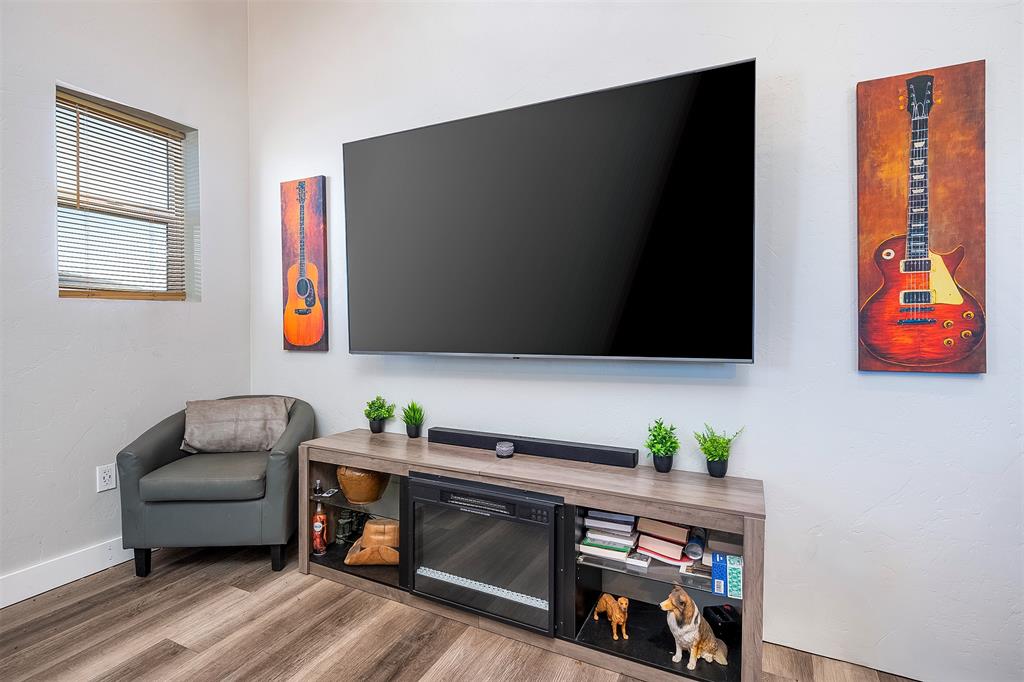 Polson, Montana, 59860, United States, 1 Bedroom Bedrooms, ,1 BathroomBathrooms,Residential,For Sale,1990803