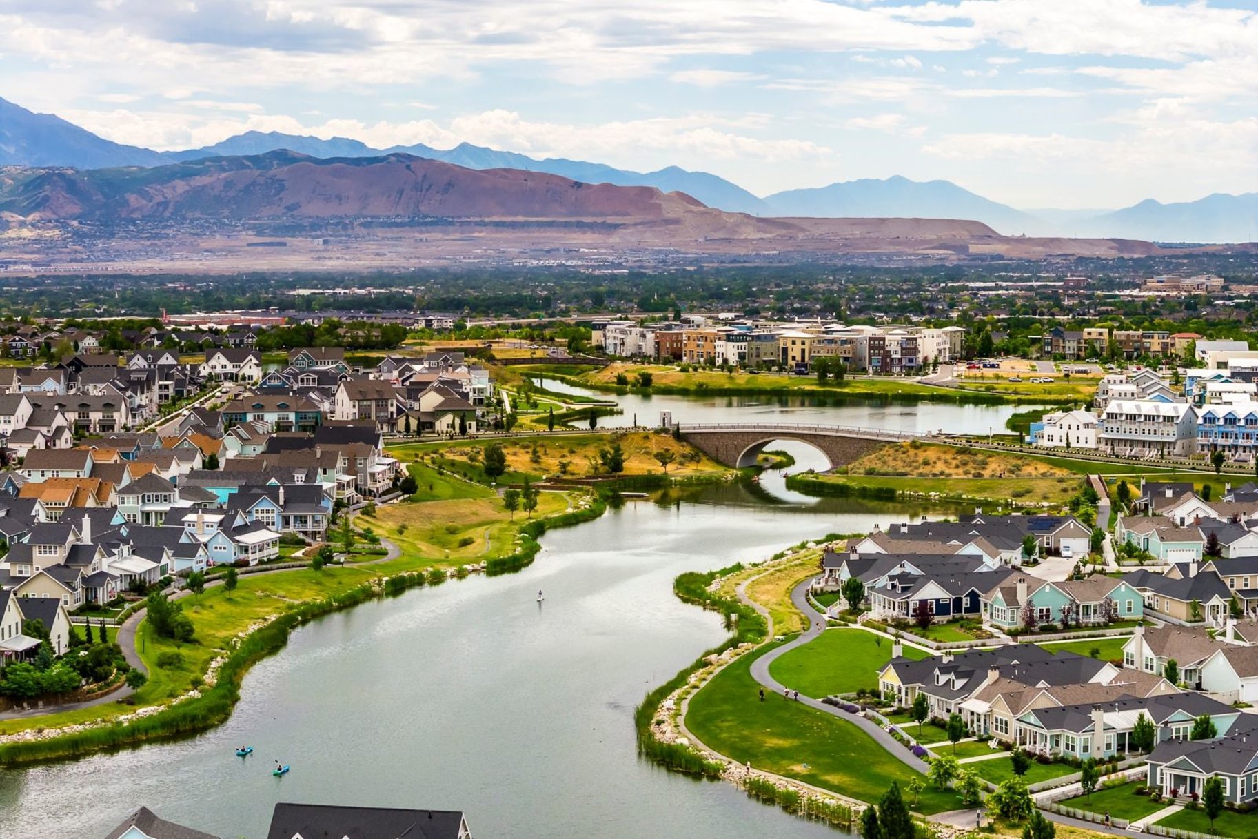  Prestigious Lake Village area in Daybreak - 物件實景