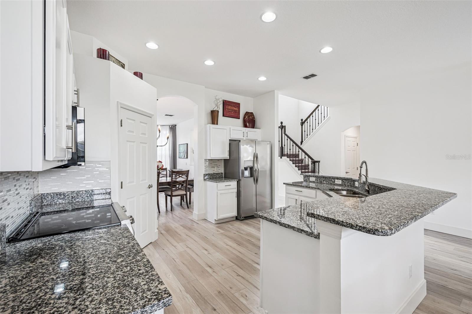 ORLANDO, Florida, 32837, United States, 5 Bedrooms Bedrooms, ,3 BathroomsBathrooms,Residential,For Sale,2010321