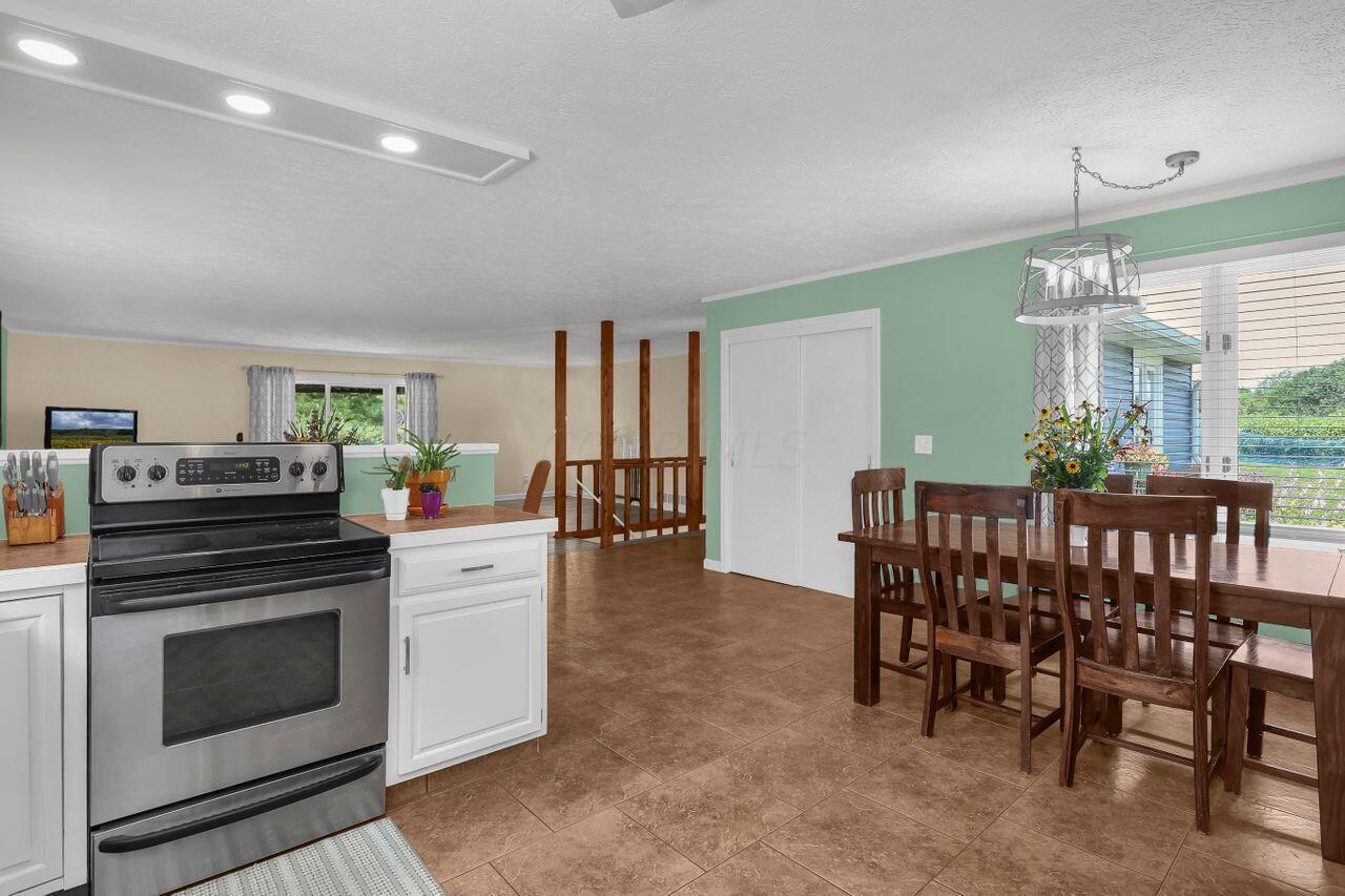 1060 S Watkins Road, Alexandria, Ohio, 43001, United States, ,Residential,For Sale,1060 S Watkins Road,1610087