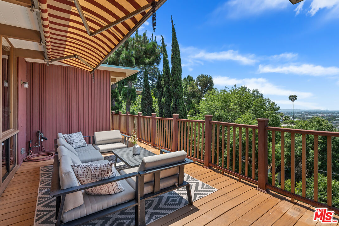 Los Angeles, California, 90027, United States, 3 Bedrooms Bedrooms, ,3 BathroomsBathrooms,Residential,For Sale,1866547