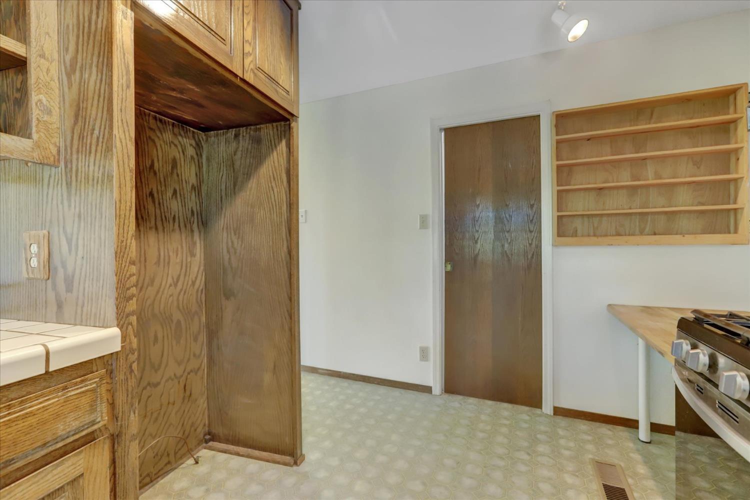 Nevada City, California, 95959, United States, 2 Bedrooms Bedrooms, ,2 BathroomsBathrooms,Residential,For Sale,1982530