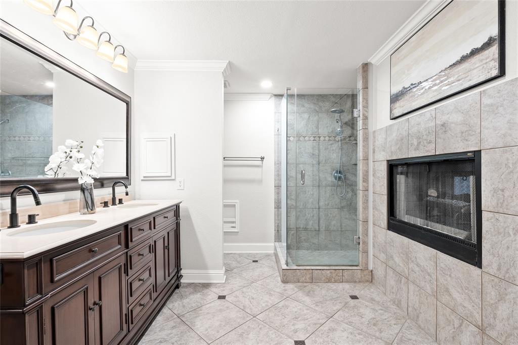 Denton, Texas, 76210, United States, 5 Bedrooms Bedrooms, ,3 BathroomsBathrooms,Residential,For Sale,1972740