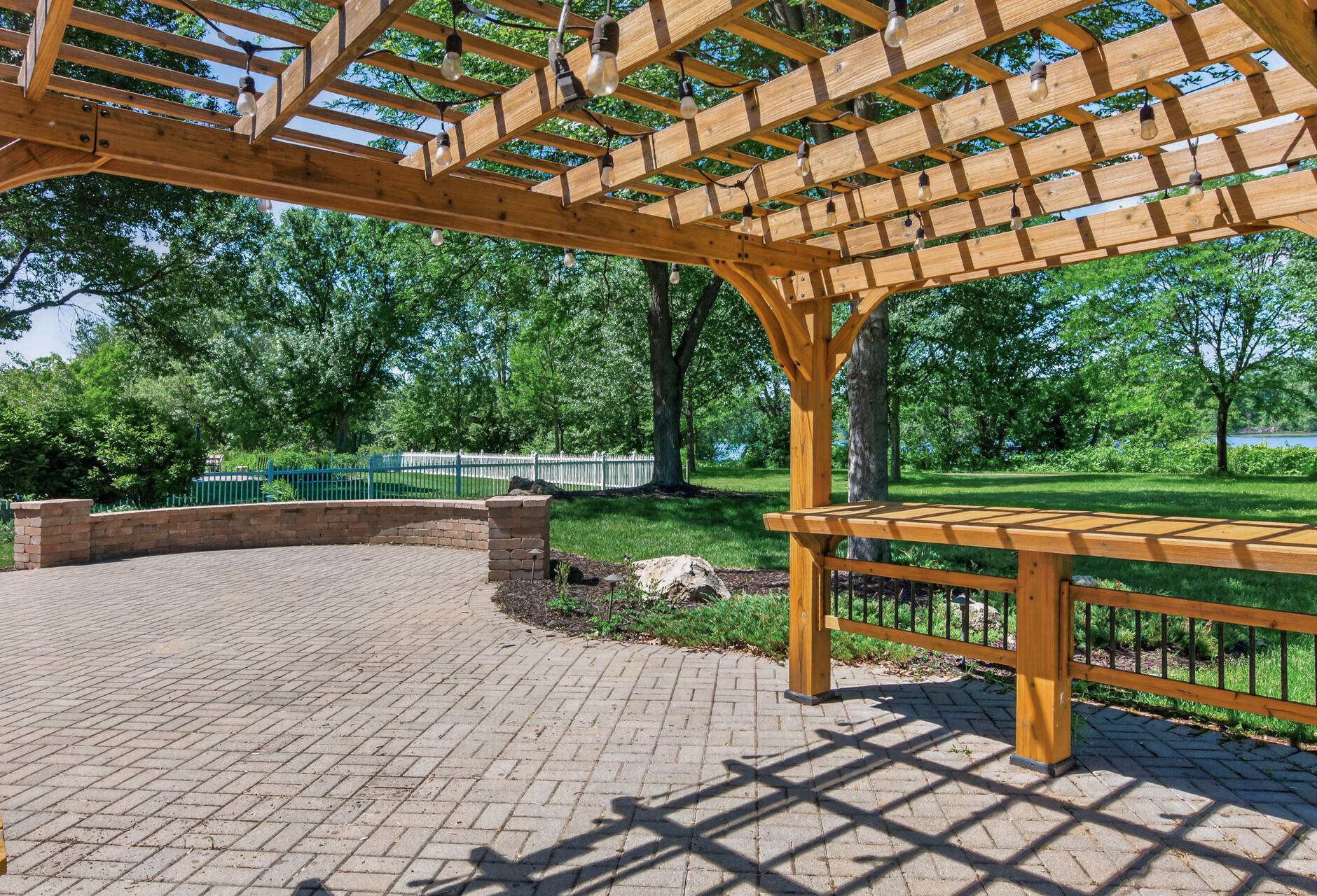  Luxury Lakeside Retreat in the Heart of Woodbury - 物件實景