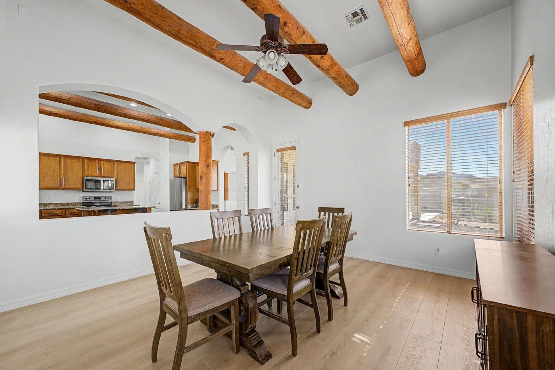  1120 E Circle Mountain Road  New River, AZ - 物件實景