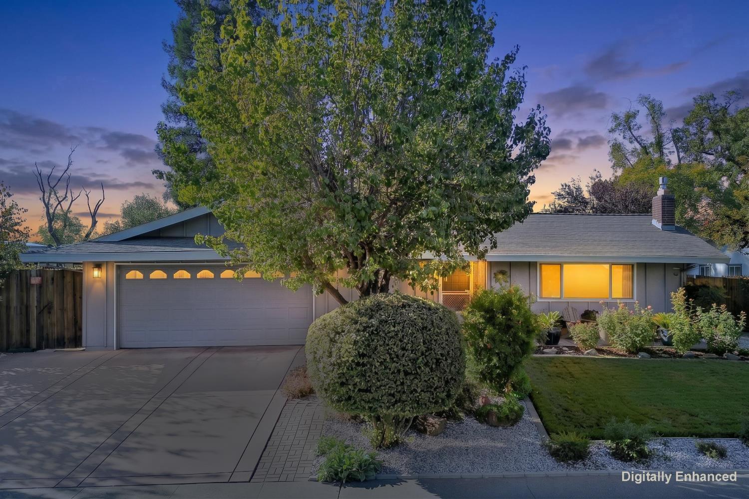 Breton Ave, Davis, CA 95616
