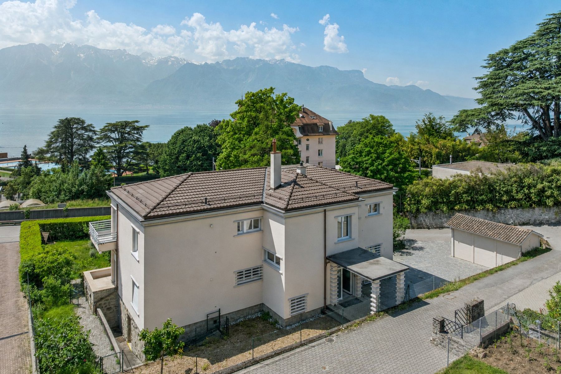  Love at first sight Renovated property with two balconies and a garden - 物件實景