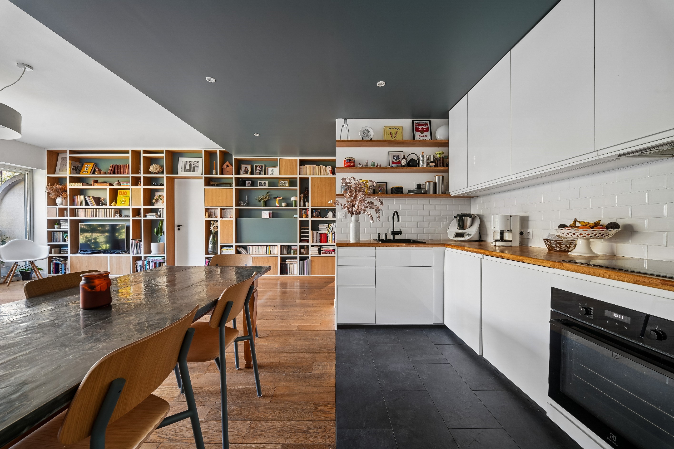  Renovated Family Apartment with Balconies – Pasteur School Catchment Area - 物件實景