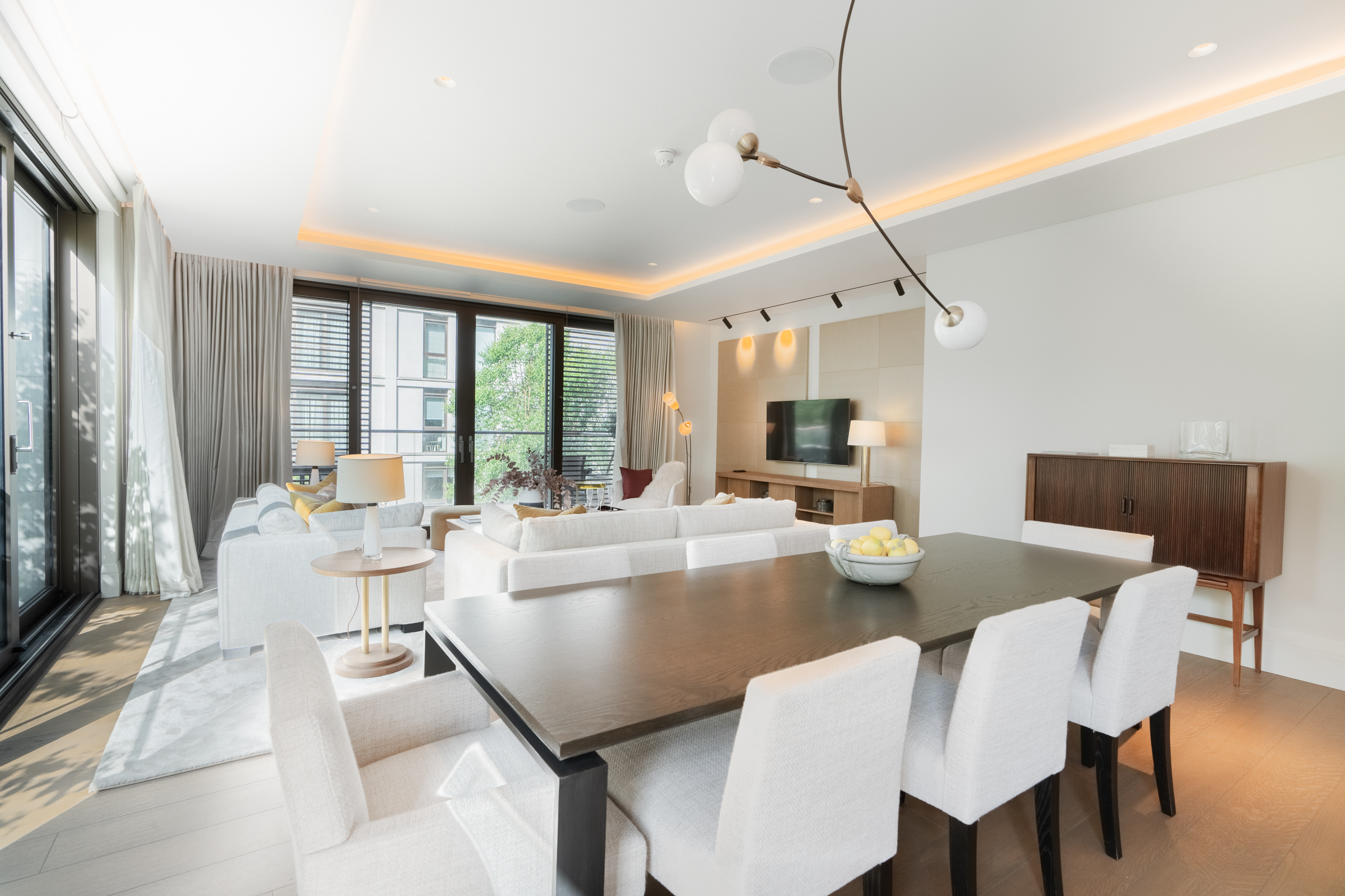  A Three-Bedroom Lateral Apartment at Holland Park Villas - 物件實景