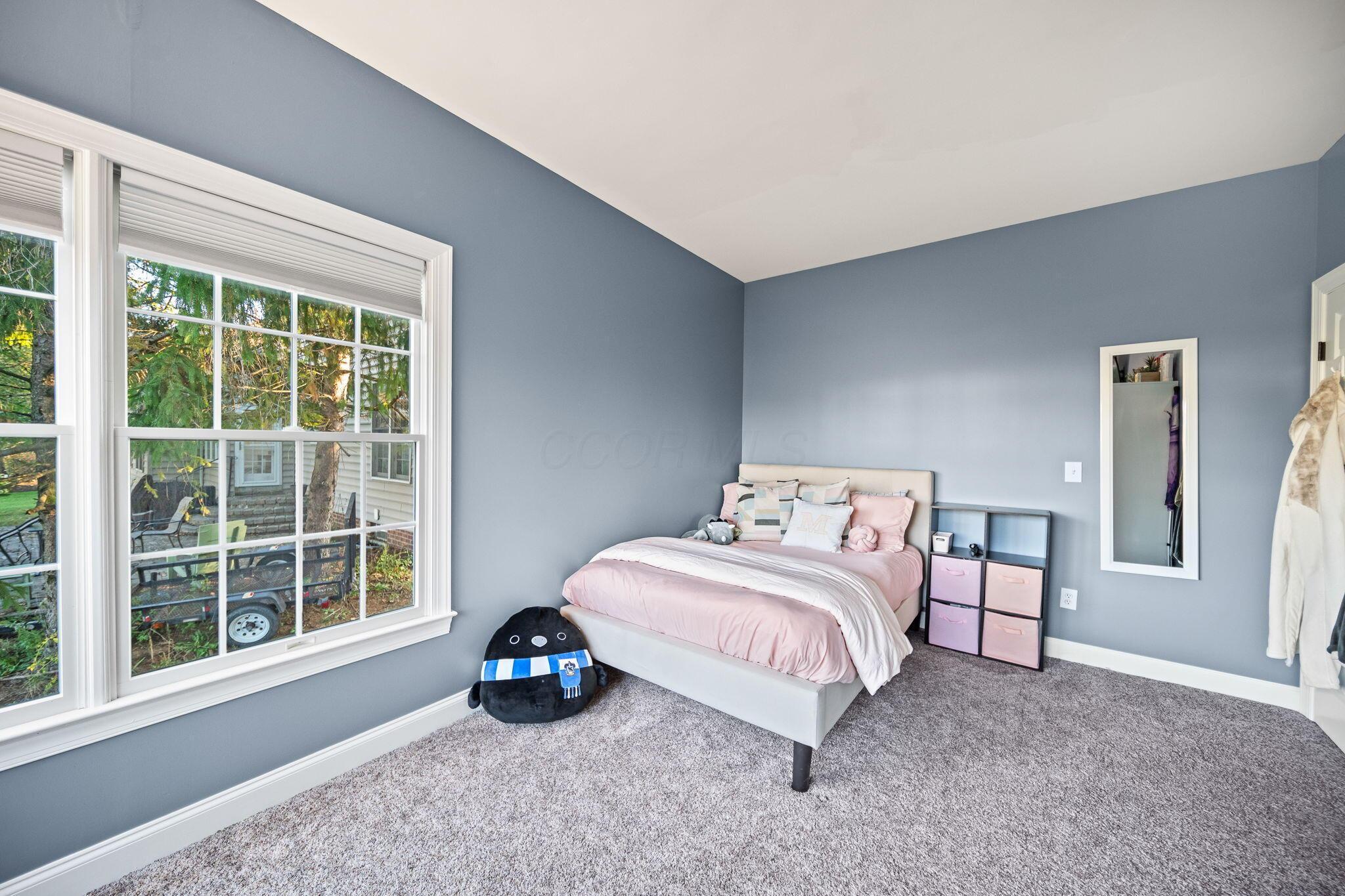 New Albany, Ohio, 43054, United States, 4 Bedrooms Bedrooms, ,3 BathroomsBathrooms,Residential,For Sale,1988234