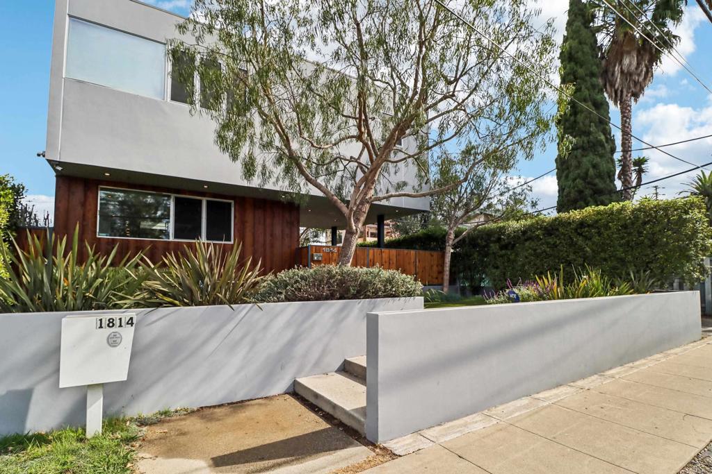 Venice, California, 90291, United States, 4 Bedrooms Bedrooms, ,4 BathroomsBathrooms,Residential,For Sale,1843493