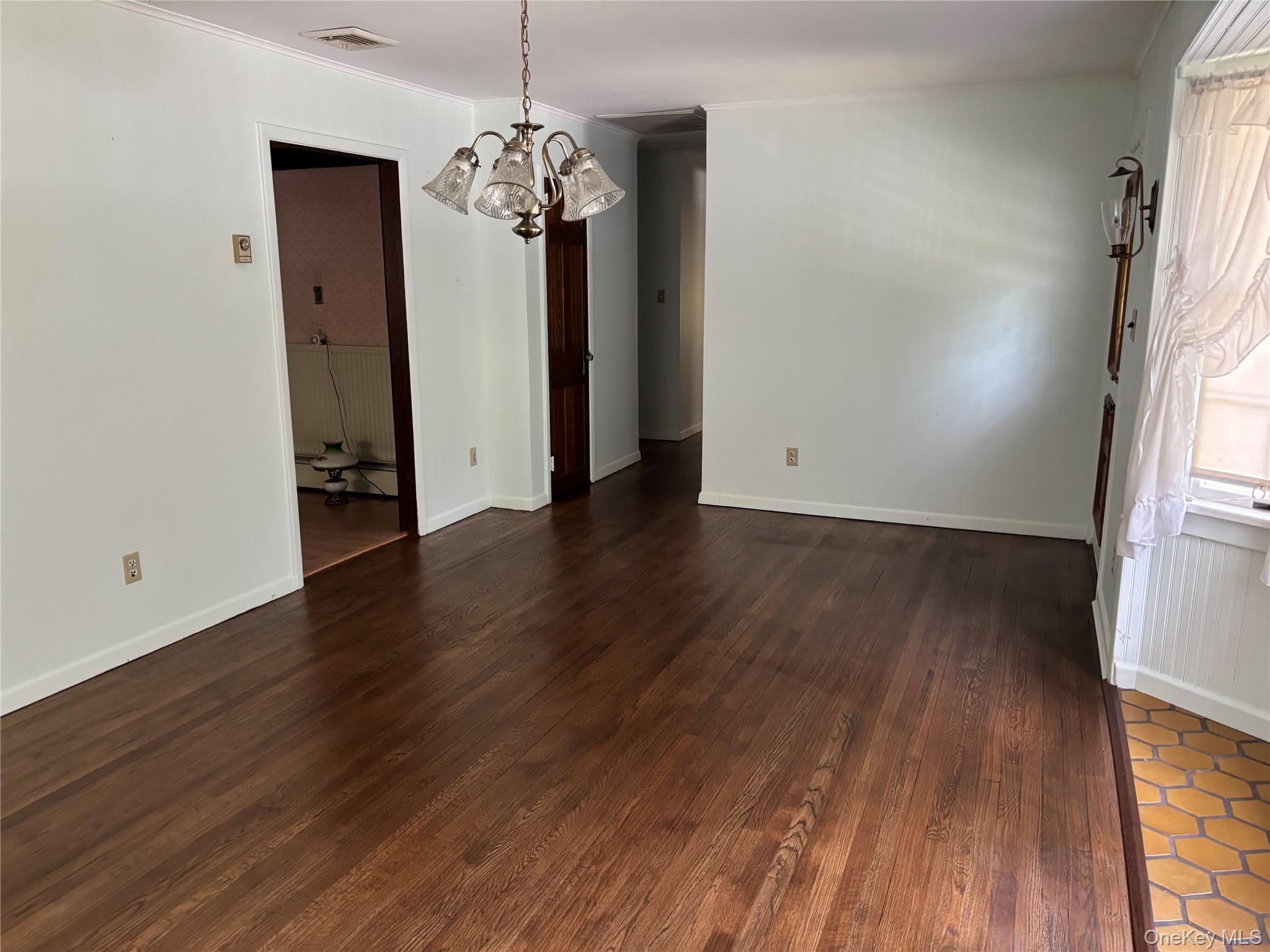 Wading River, New York, 11792, United States, 4 Bedrooms Bedrooms, ,2 BathroomsBathrooms,Residential,For Sale,1941078