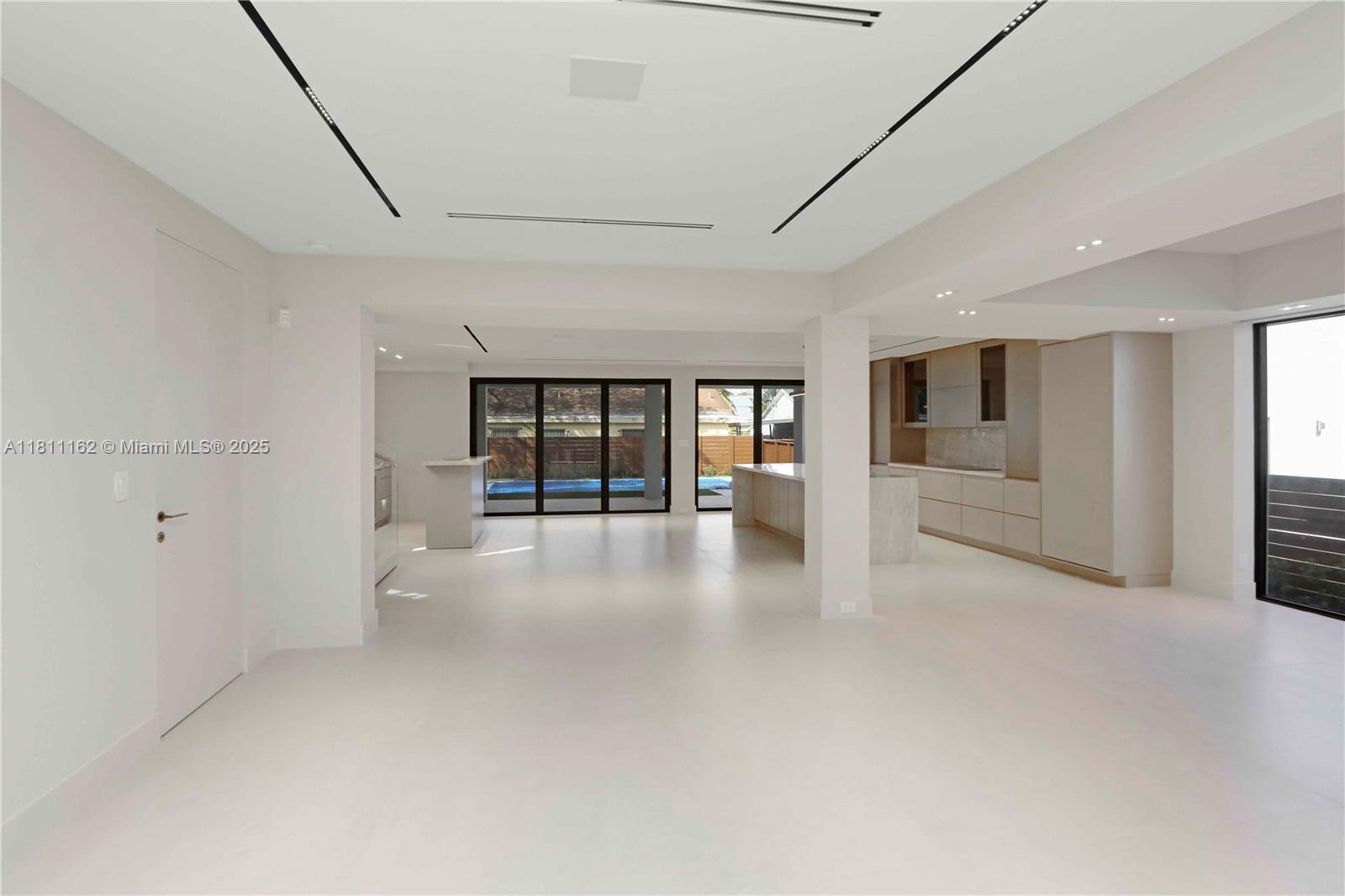 Miami, Florida, 33129, United States, 4 Bedrooms Bedrooms, ,5 BathroomsBathrooms,Residential,For Sale,1839083