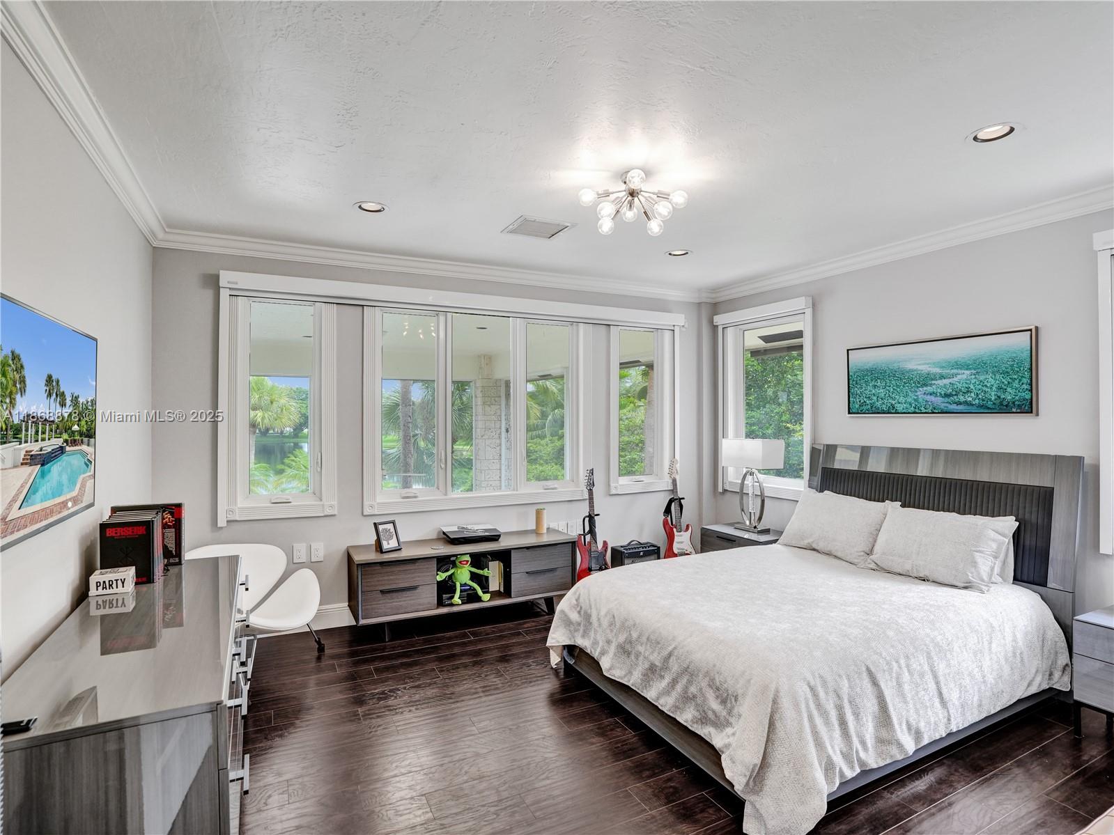 Weston, Florida, 33331, United States, 5 Bedrooms Bedrooms, ,8 BathroomsBathrooms,Residential,For Sale,1949778