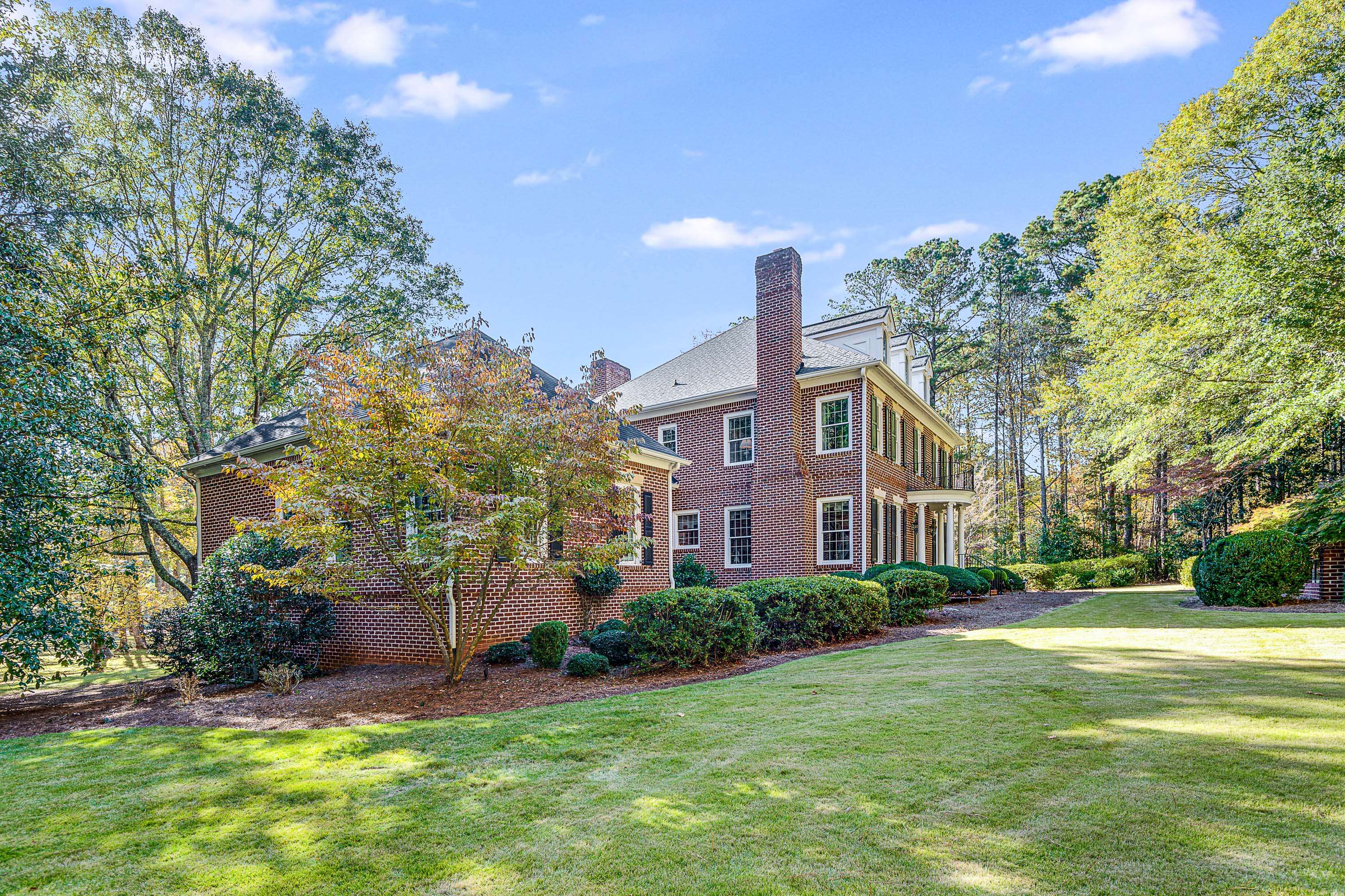  Elegant Georgian Estate on the Golf Course in White Oak Country Club - 物件實景