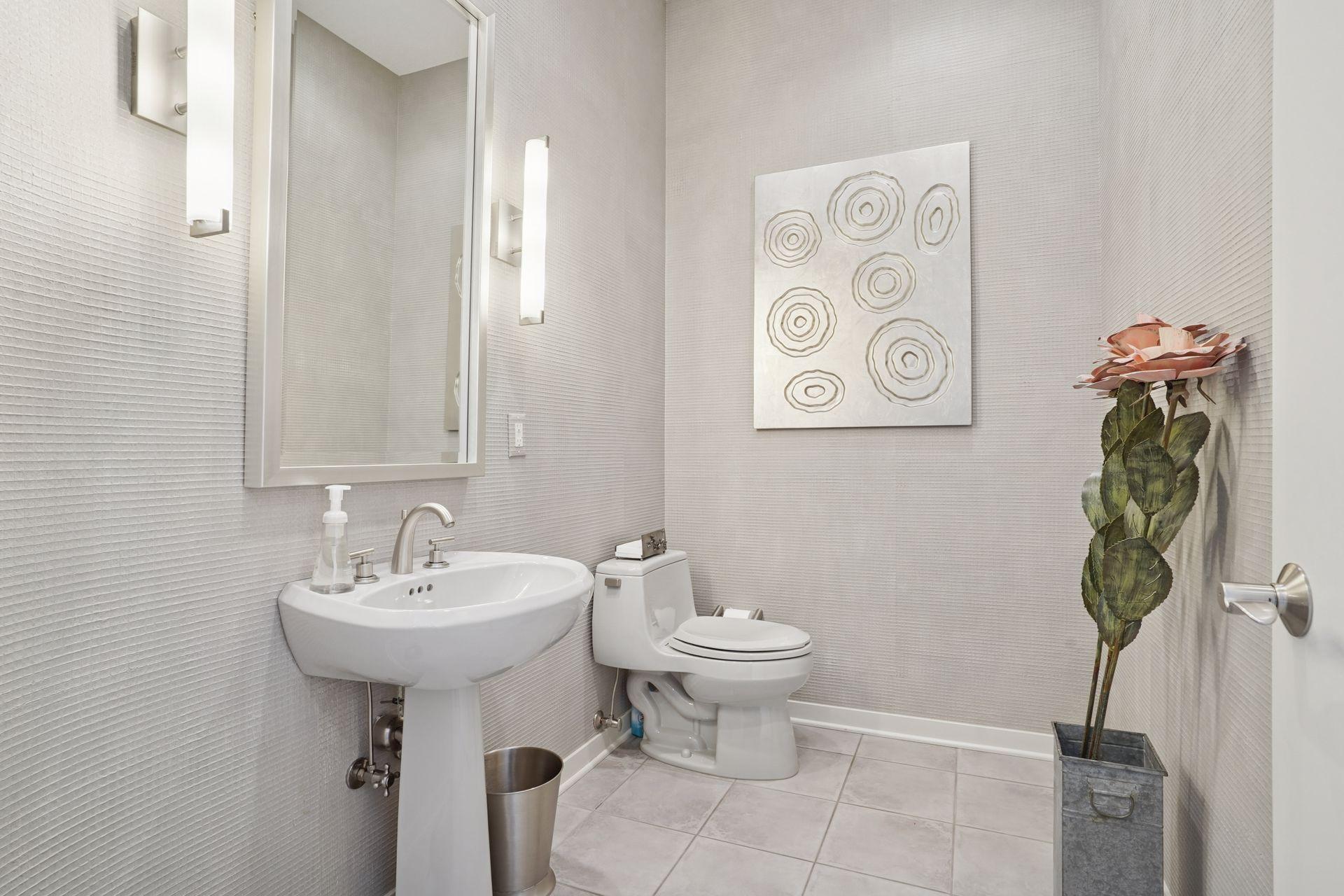 Lilydale, Minnesota, 55118, United States, 3 Bedrooms Bedrooms, ,3 BathroomsBathrooms,Residential,For Sale,1989452