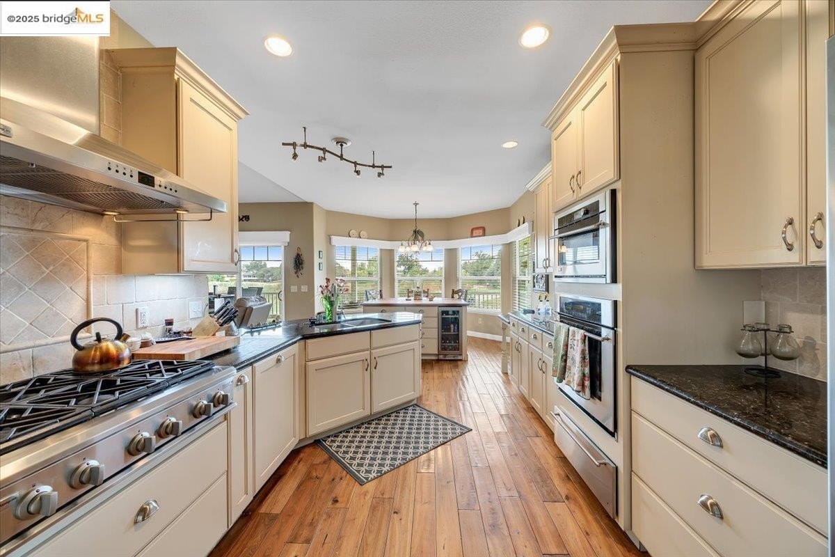 Angels Camp, California, 95222, United States, 3 Bedrooms Bedrooms, ,2 BathroomsBathrooms,Residential,For Sale,1956935