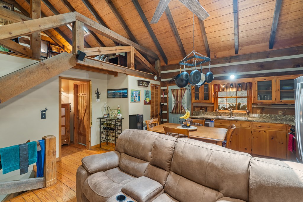 Blue Ridge, Georgia, 30513, United States, 3 Bedrooms Bedrooms, ,2 BathroomsBathrooms,Residential,For Sale,1914243