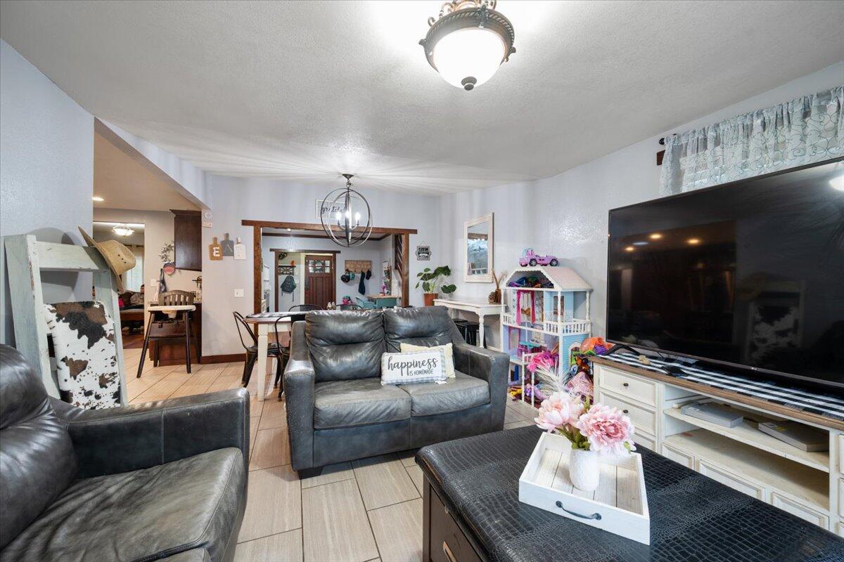 Lompoc, California, 93436, United States, 3 Bedrooms Bedrooms, ,4 BathroomsBathrooms,Residential,For Sale,1996759