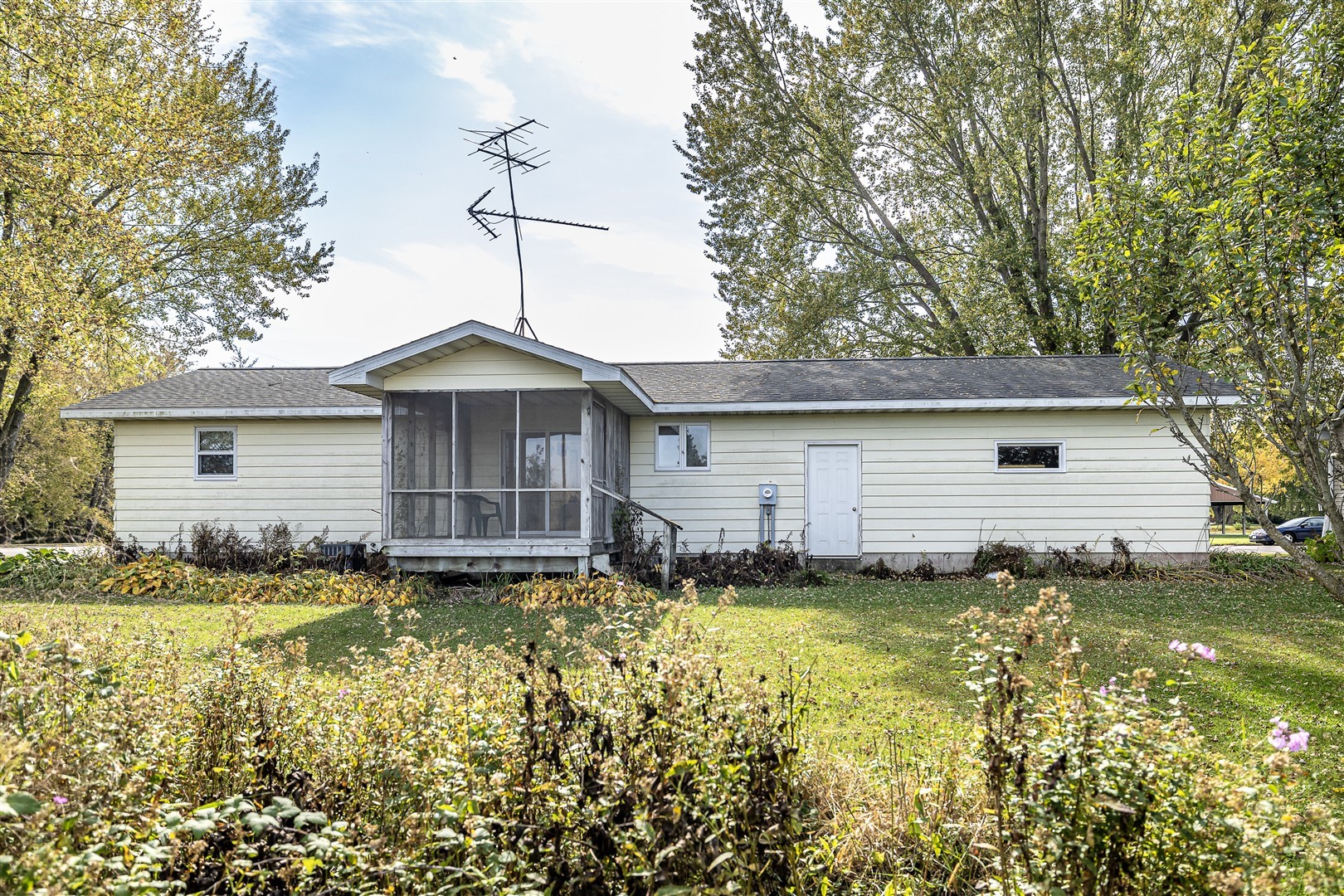 Hart St, Melrose, WI 54642 #1