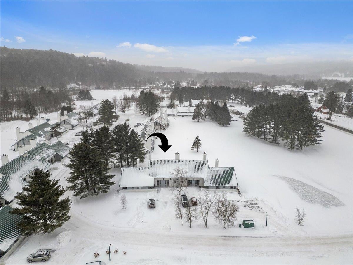 Stowe, Vermont, 05672, United States, 2 Bedrooms Bedrooms, ,2 BathroomsBathrooms,Residential,For Sale,1686552