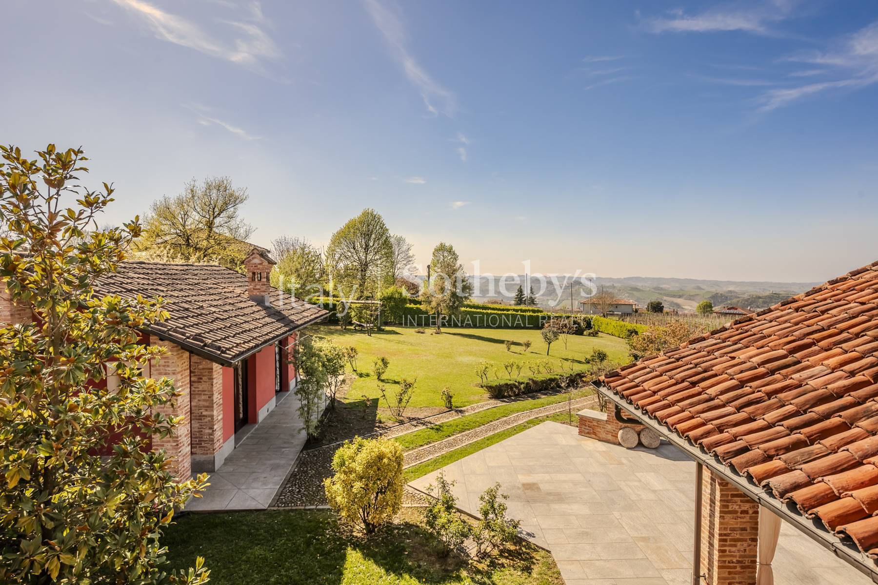  Elegant property with garden in the heart of the Roero - 物件實景