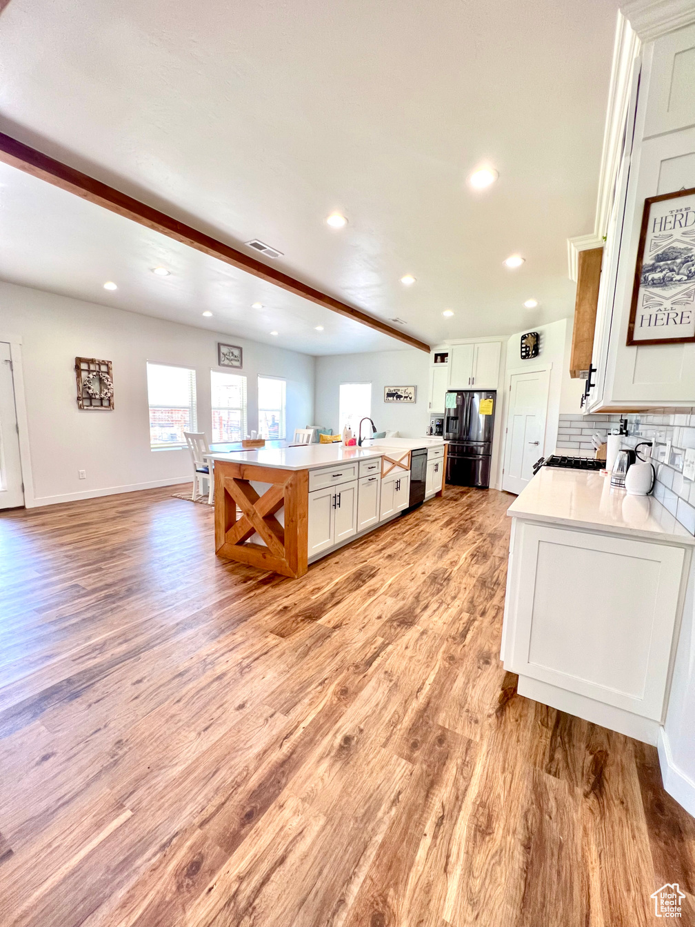 Elsinore, Utah, 84724, United States, 6 Bedrooms Bedrooms, ,4 BathroomsBathrooms,Residential,For Sale,1796854