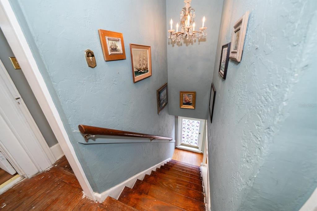 Clearwater, Florida, 33755, United States, 4 Bedrooms Bedrooms, ,3 BathroomsBathrooms,Residential,For Sale,1848993