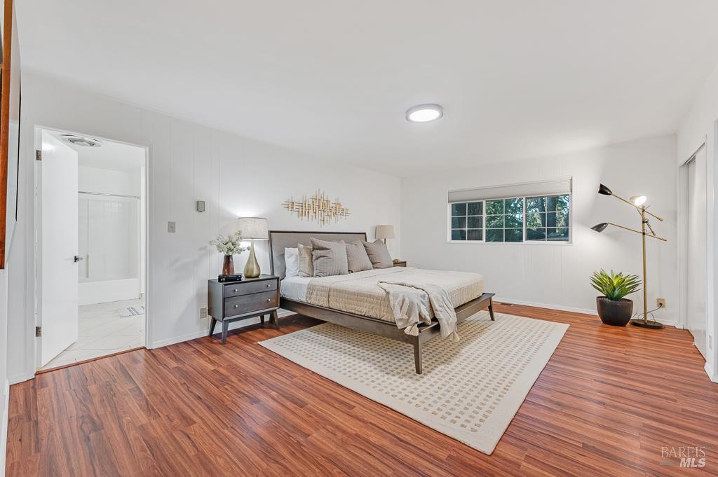 Sebastopol, California, 95472, United States, 3 Bedrooms Bedrooms, ,3 BathroomsBathrooms,Residential,For Sale,1938553