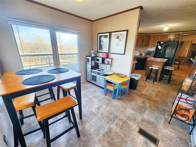 Cookson, Oklahoma, 74427, United States, 3 Bedrooms Bedrooms, ,2 BathroomsBathrooms,Residential,For Sale,2005296