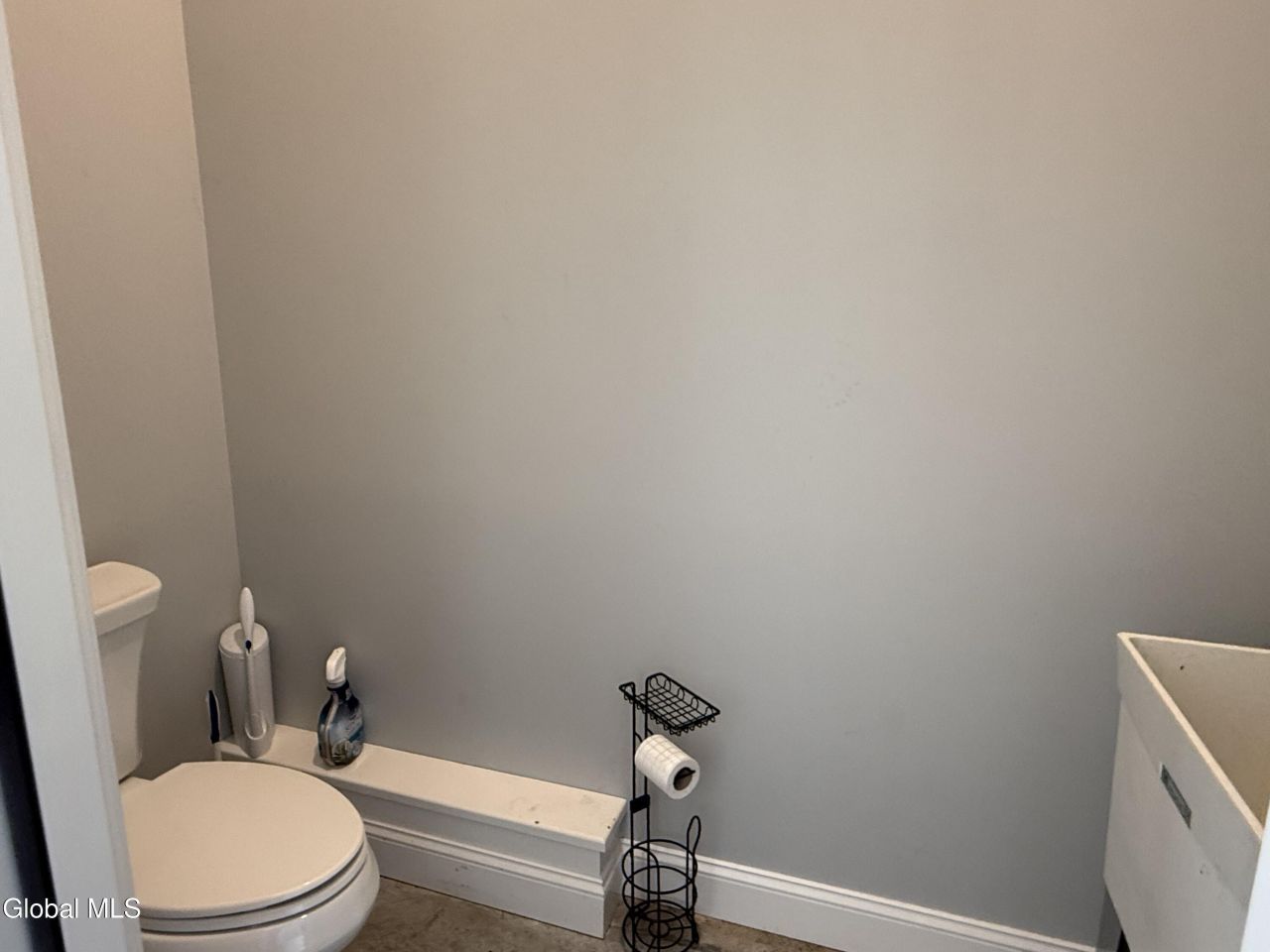 Queensbury, New York, 12804, United States, 4 Bedrooms Bedrooms, ,4 BathroomsBathrooms,Residential,For Sale,1908920