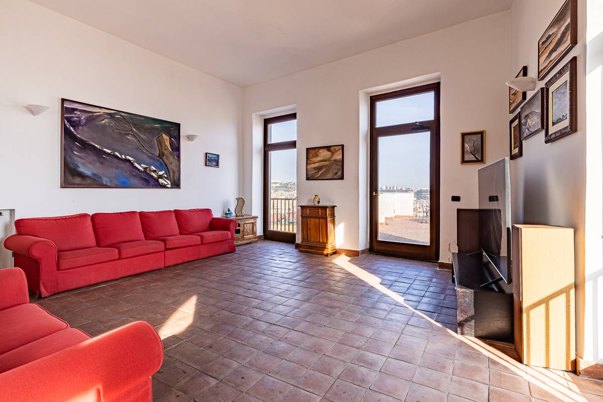 Napoli, Napoli, 80100, IT, 6 Bedrooms Bedrooms, ,6 BathroomsBathrooms,Residential,For Sale,1991925