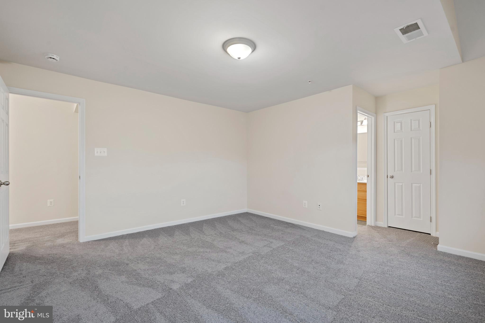 Waldorf, Maryland, 20603, United States, 5 Bedrooms Bedrooms, ,4 BathroomsBathrooms,Residential,For Sale,1914129