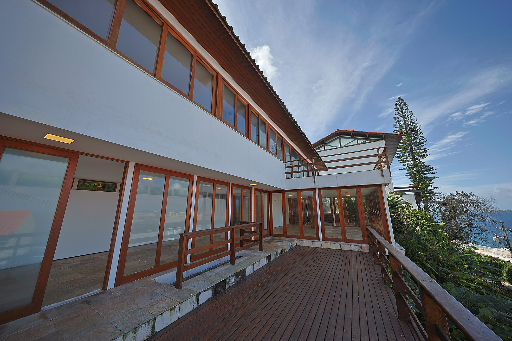  Exclusive Gated Community, Ocean Views, and a Prime Location - 物件實景