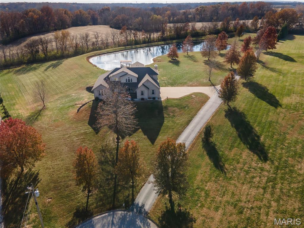 Brighton, Illinois, 62012, United States, 6 Bedrooms Bedrooms, ,4 BathroomsBathrooms,Residential,For Sale,1995743