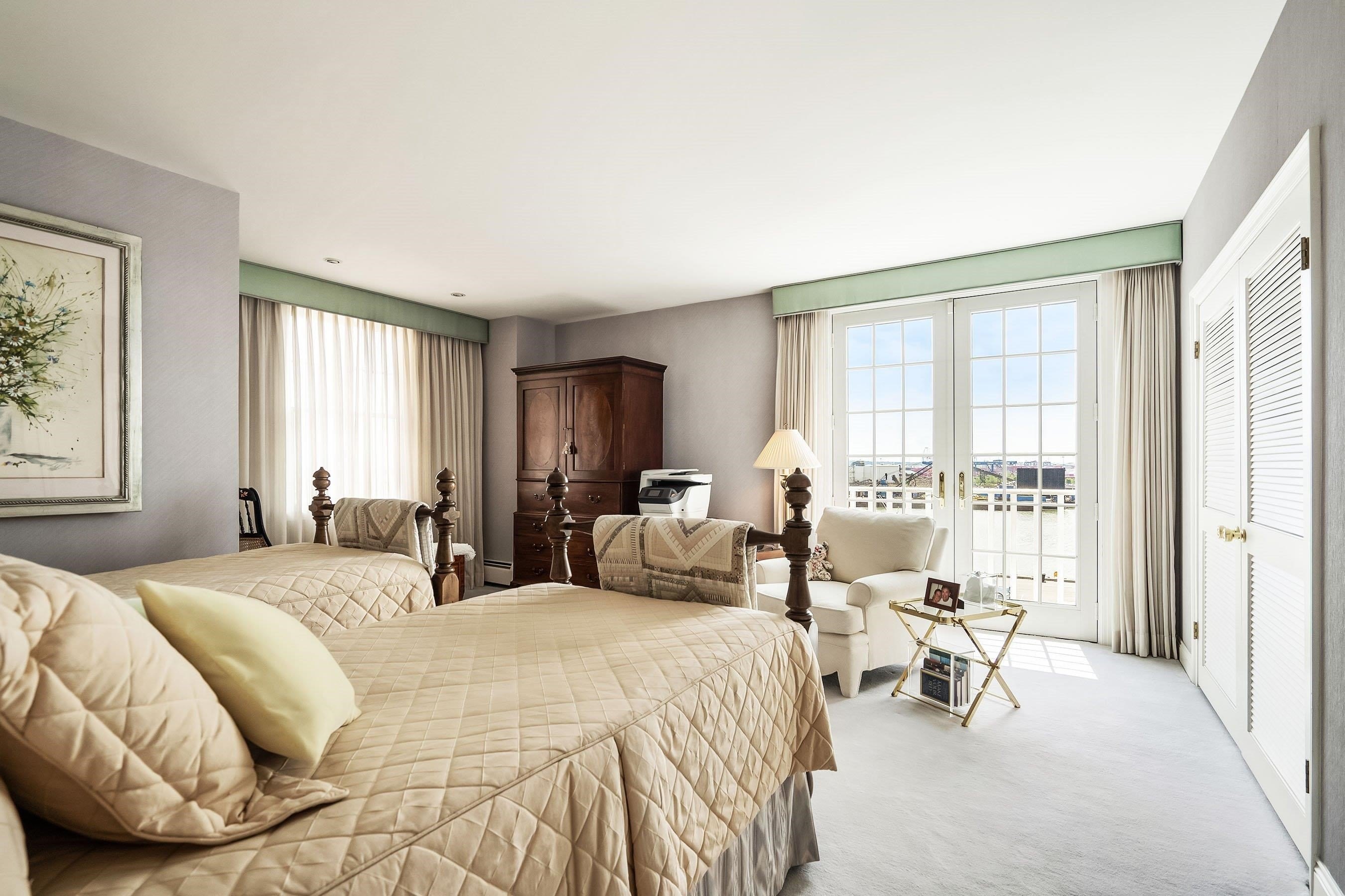 JC, Greenville, New Jersey, 07305, United States, 3 Bedrooms Bedrooms, ,3 BathroomsBathrooms,Residential,For Sale,1981976