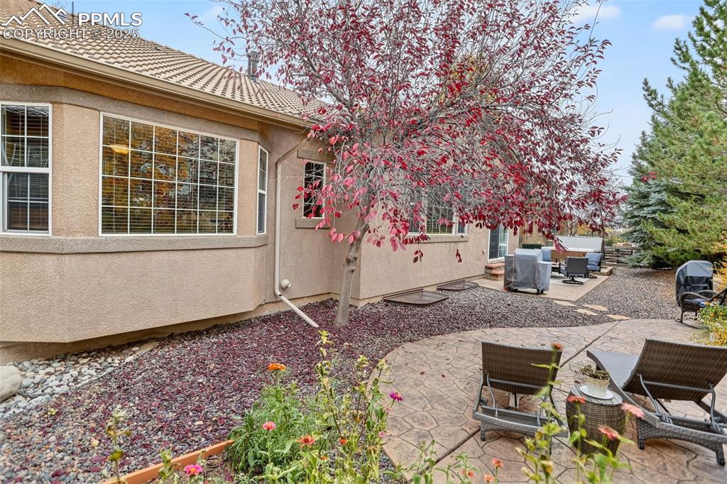 Colorado Springs, Colorado, 80927, United States, 6 Bedrooms Bedrooms, ,4 BathroomsBathrooms,Residential,For Sale,1986329