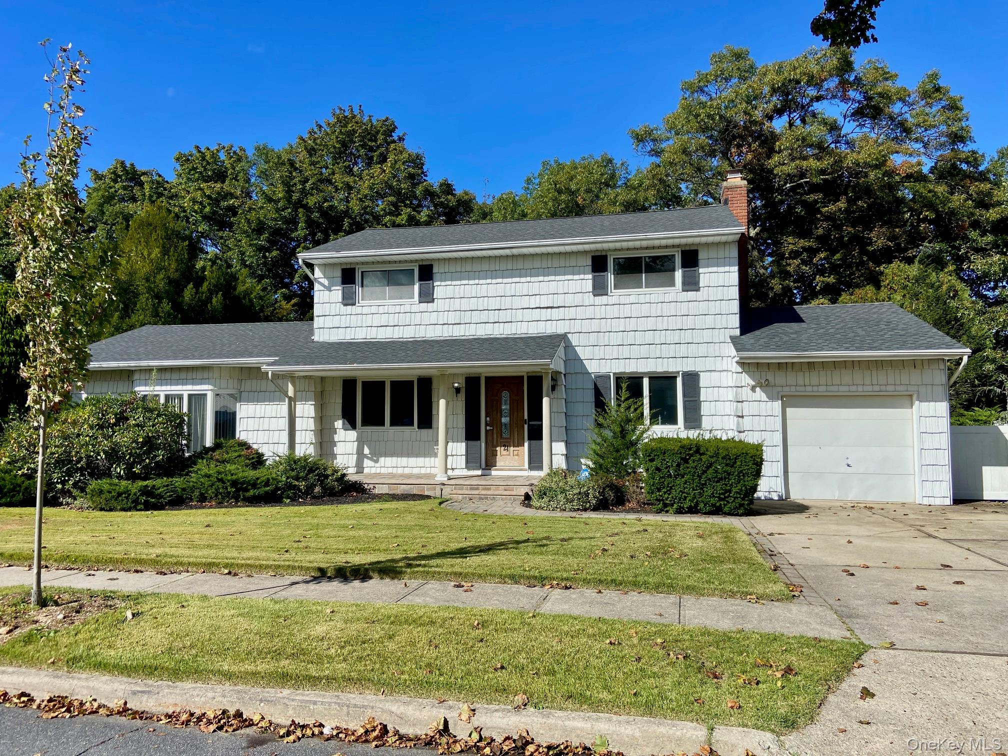 Shelton Ct, Commack, NY 11725