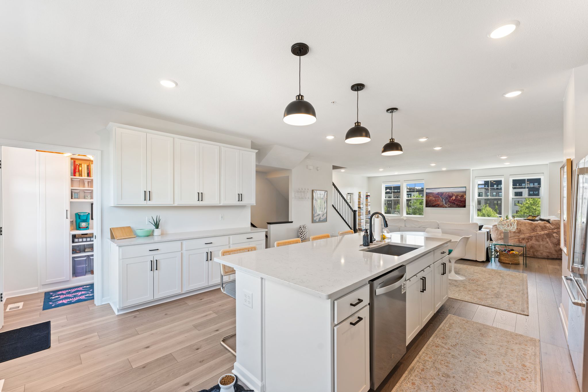  Urban Living at Its Finest: Expansive Highland Bridge Rowhome with River Views - 物件實景