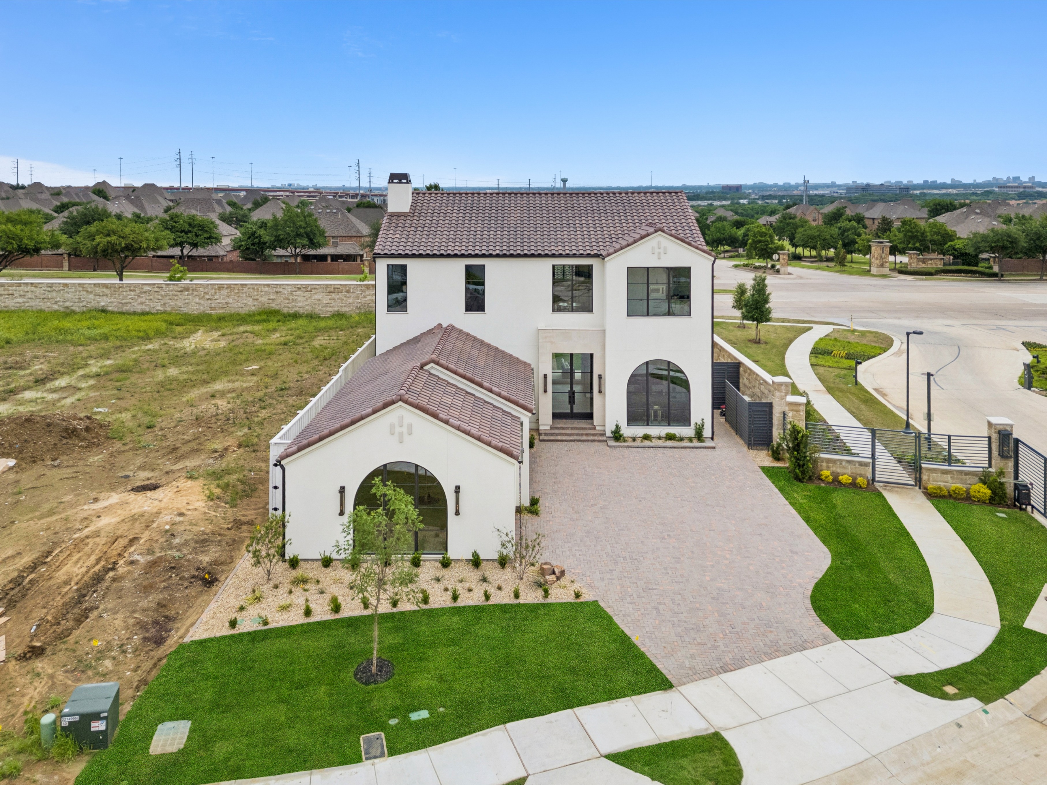  311 Avadene Drive, Irving, TX, 75039 - 物件實景