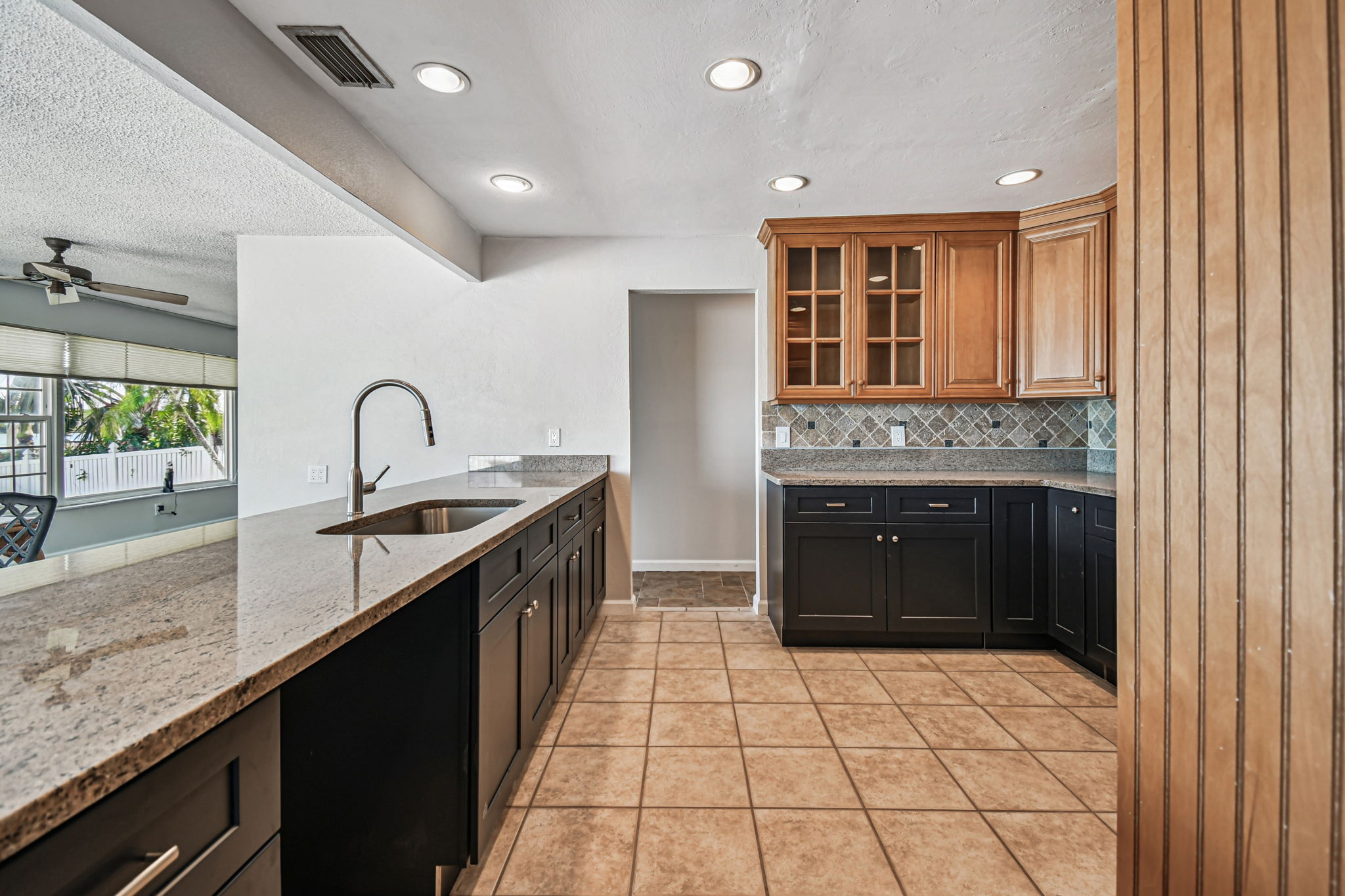 Madeira Beach, Florida, 33708, United States, 4 Bedrooms Bedrooms, ,2 BathroomsBathrooms,Residential,For Sale,2005483