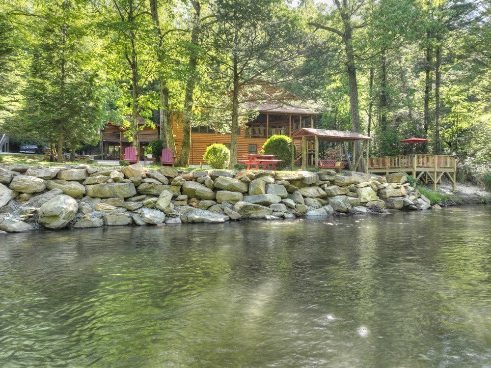 Blue Ridge, Georgia, 30513, United States, 4 Bedrooms Bedrooms, ,3 BathroomsBathrooms,Residential,For Sale,1858921