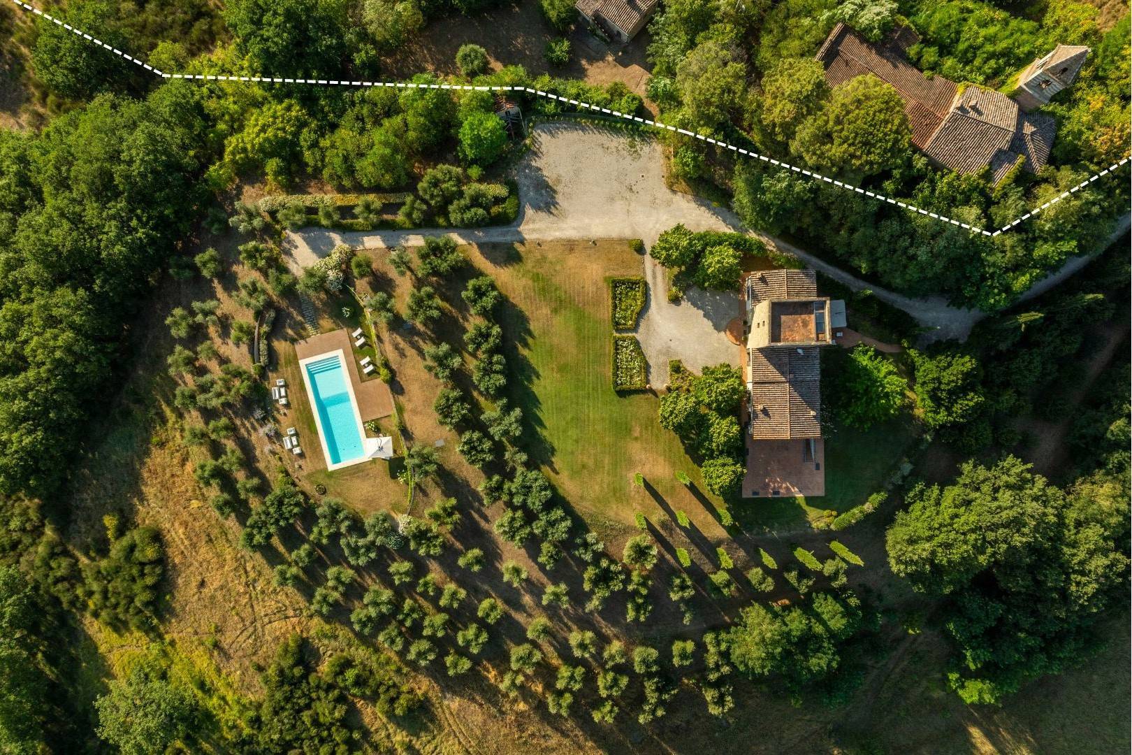 Perugia, Perugia, 06100, IT, 4 Bedrooms Bedrooms, ,5 BathroomsBathrooms,Residential,For Sale,1730390
