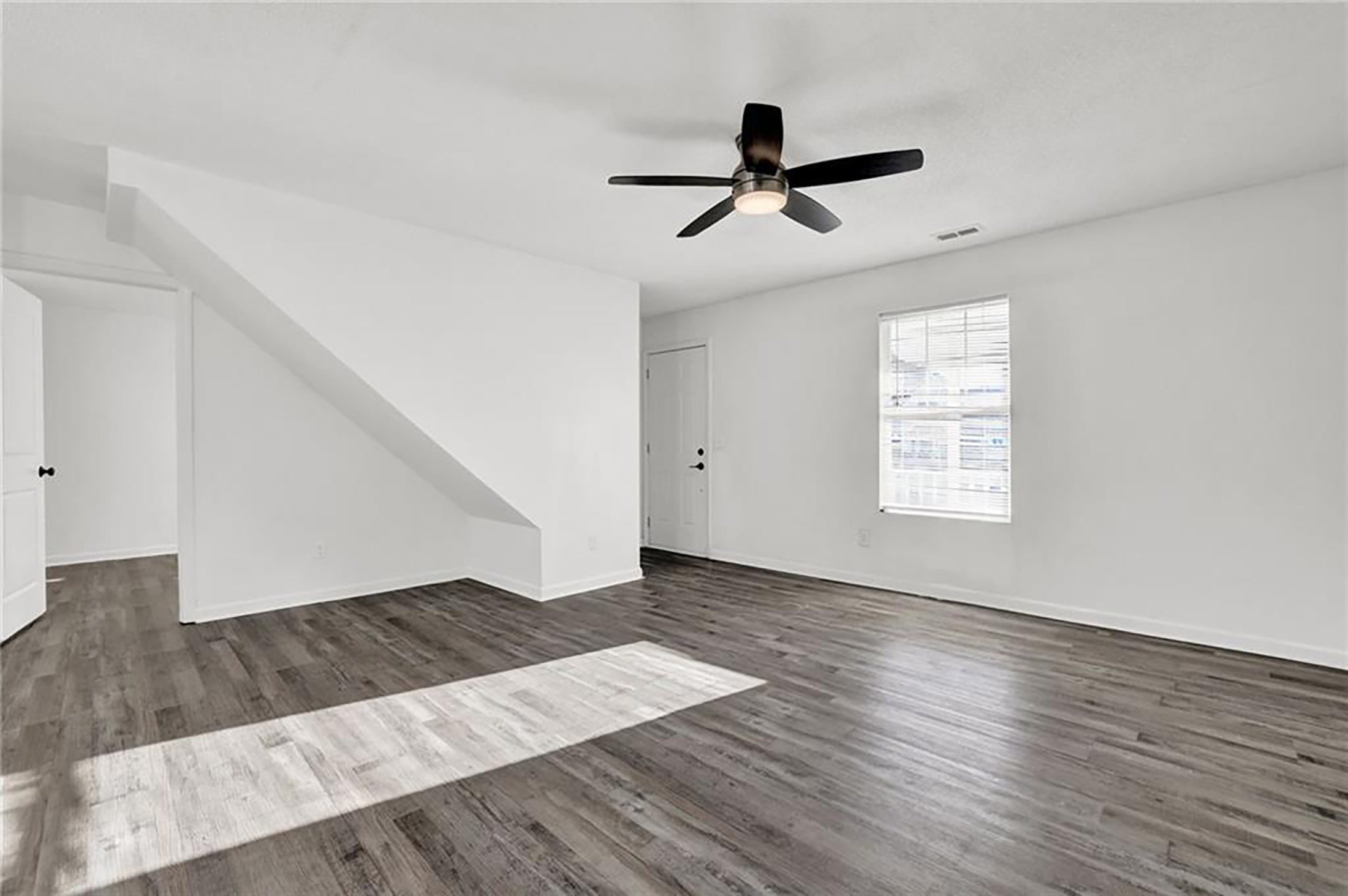  Move-In Ready Home on Quiet Cul-de-sac - 物件實景