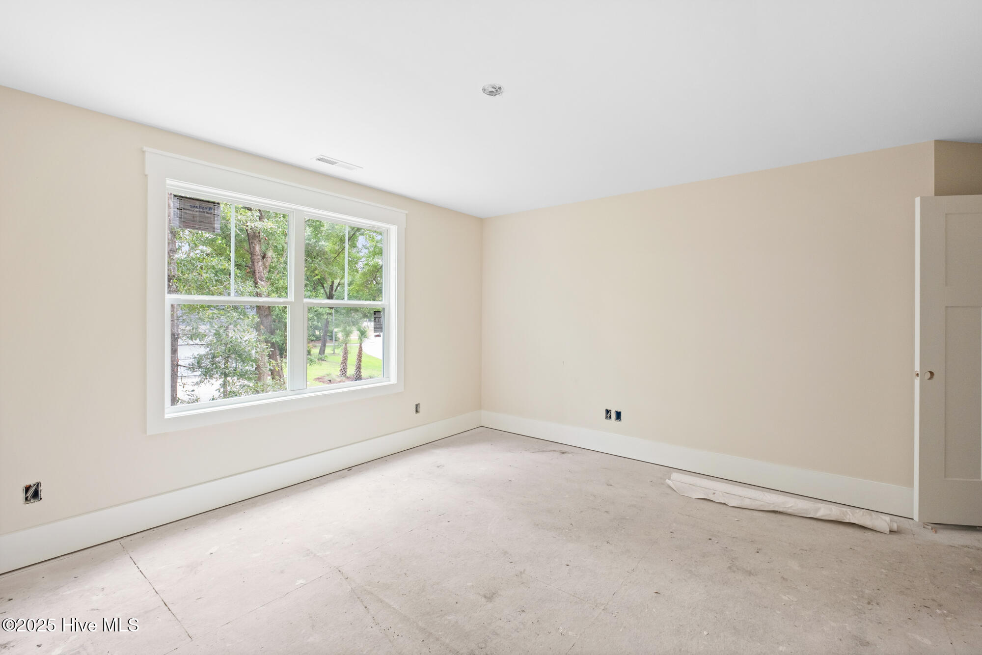 Wilmington, North Carolina, 28411, United States, 4 Bedrooms Bedrooms, ,4 BathroomsBathrooms,Residential,For Sale,1913563