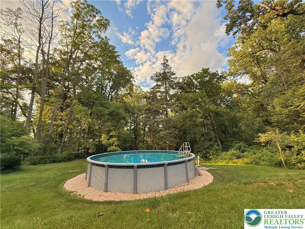 Allentown City, Pennsylvania, 18103, United States, 3 Bedrooms Bedrooms, ,2 BathroomsBathrooms,Residential,For Sale,1897296